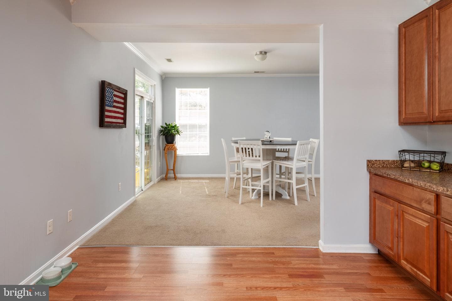 5547 Exeter Street photo 14
