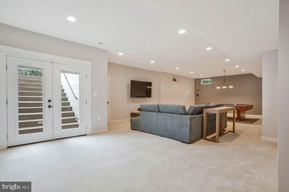 23 Hunting Court photo 56