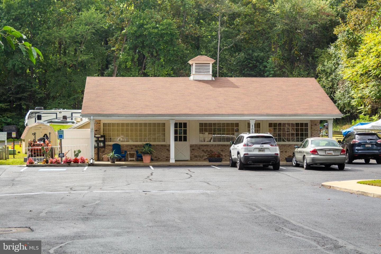 460 Sarah Anne Drive photo 15