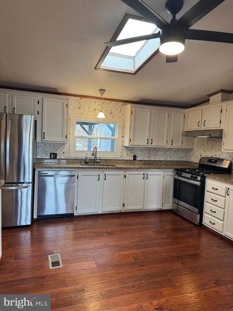 460 Sarah Anne Drive photo 7