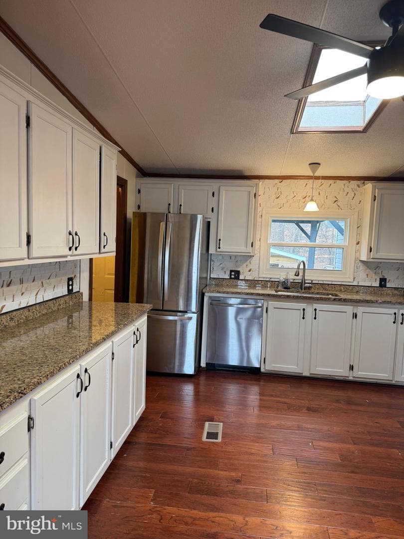 460 Sarah Anne Drive photo 71