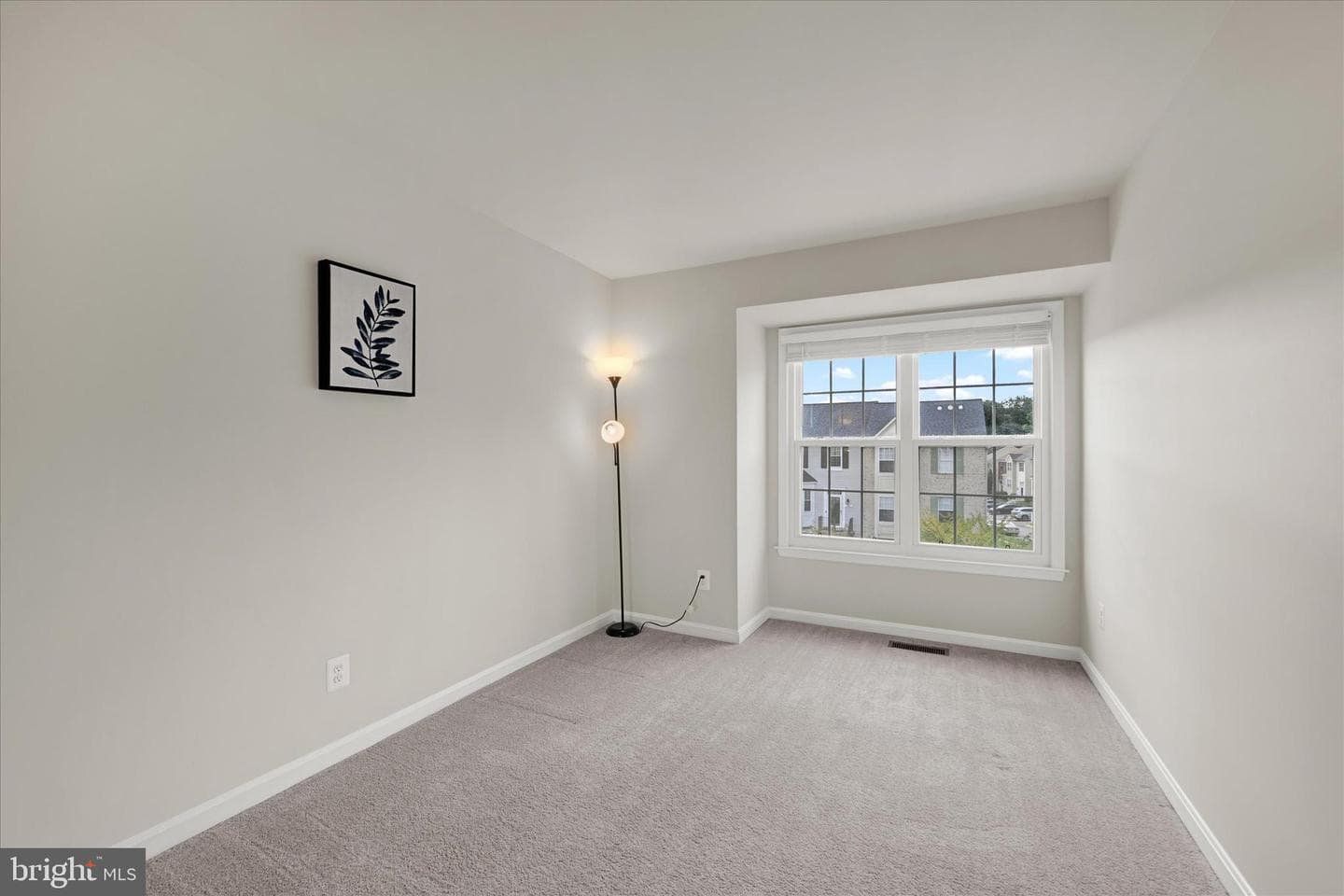 178 Pinecove Avenue photo 16