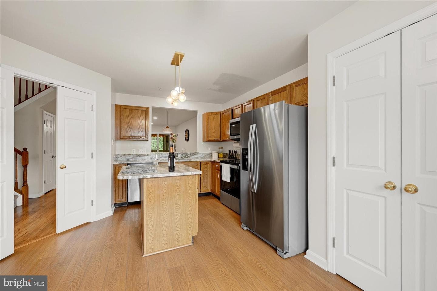 178 Pinecove Avenue photo 9