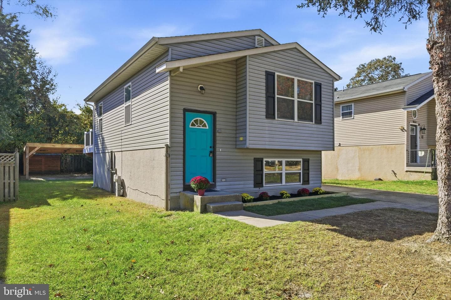 209 Lincoln Avenue SW photo 3