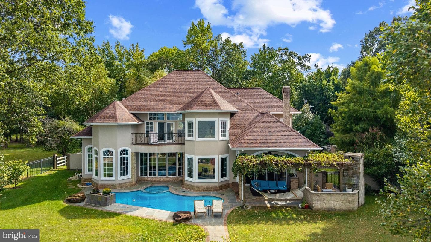 4819 Avery Road photo 2