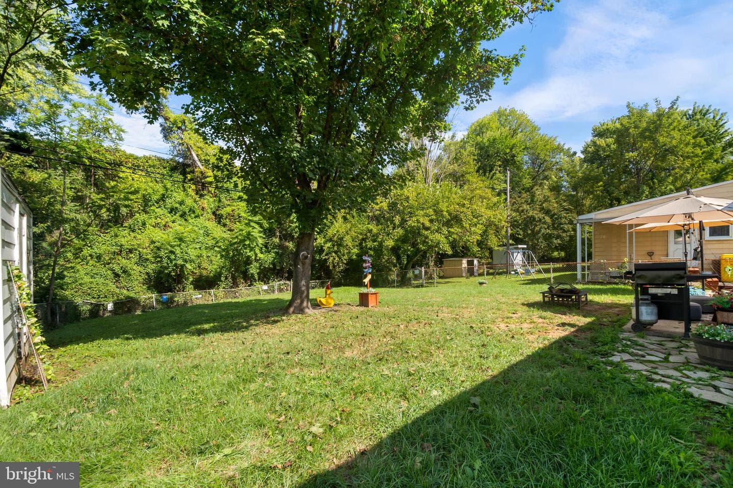 220 Cheddington Road photo 7