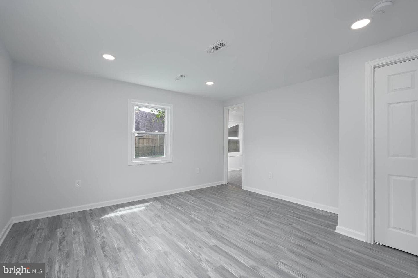 649 New Jersey Avenue NE photo 15