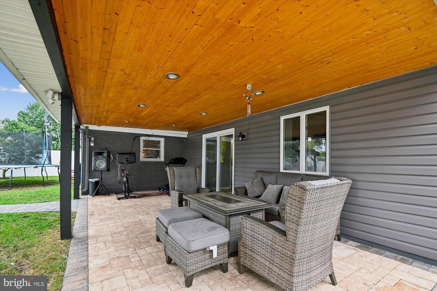 1125 Crawford Drive photo 32