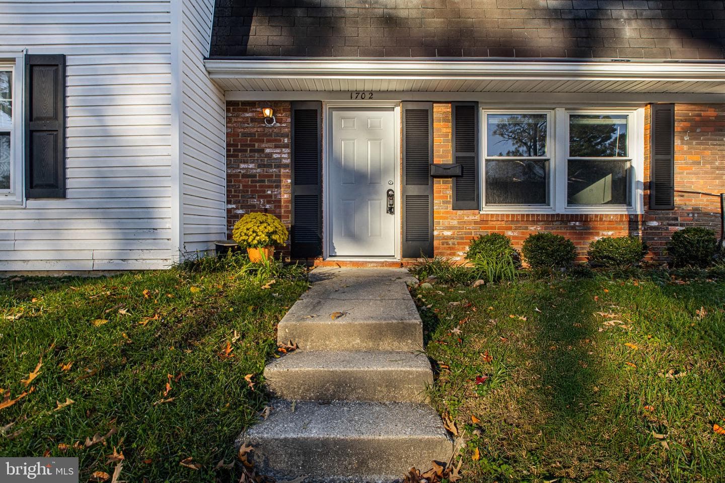 1702 Gunwood Place photo 3