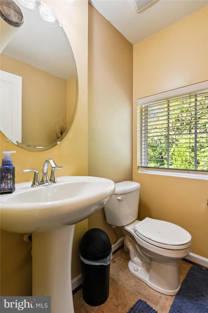 120 Kindred Way photo 14