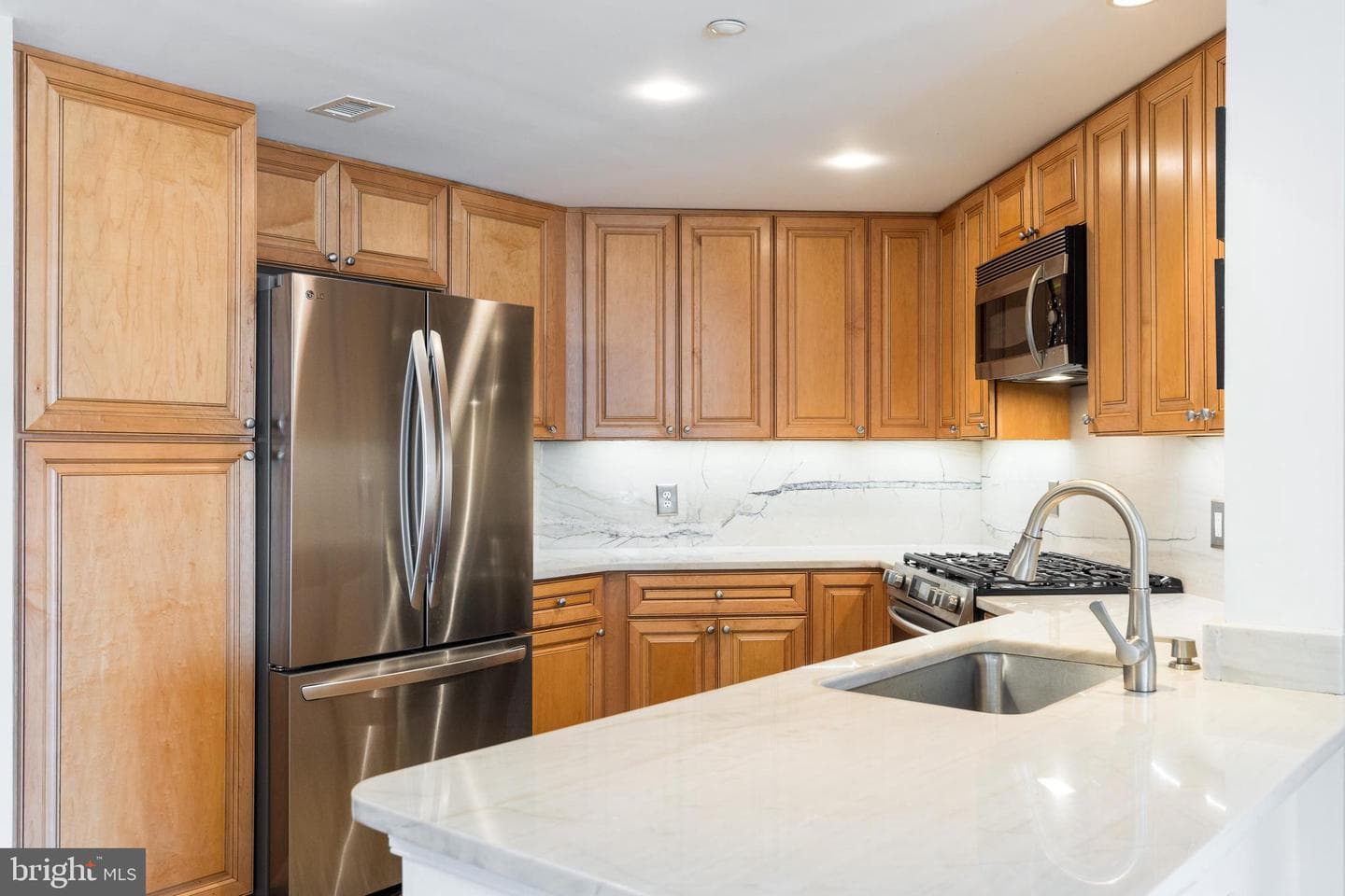 5 Park Place #602 photo 11