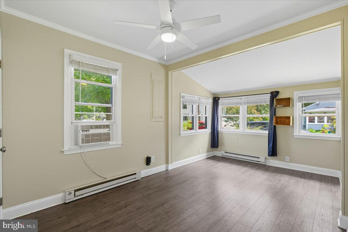 4962 Elm Street photo 11