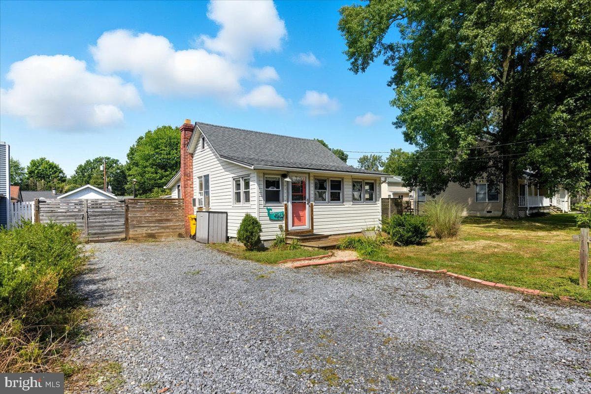4962 Elm Street photo 2