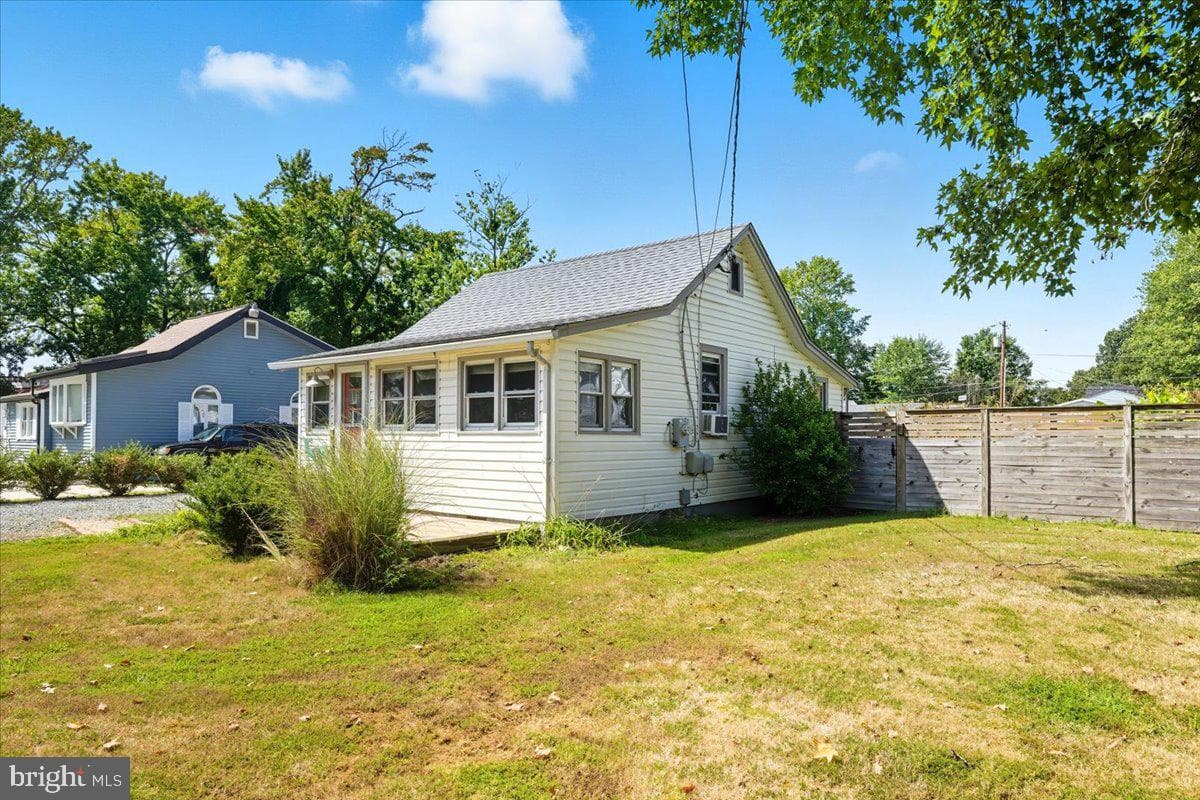 4962 Elm Street photo 3