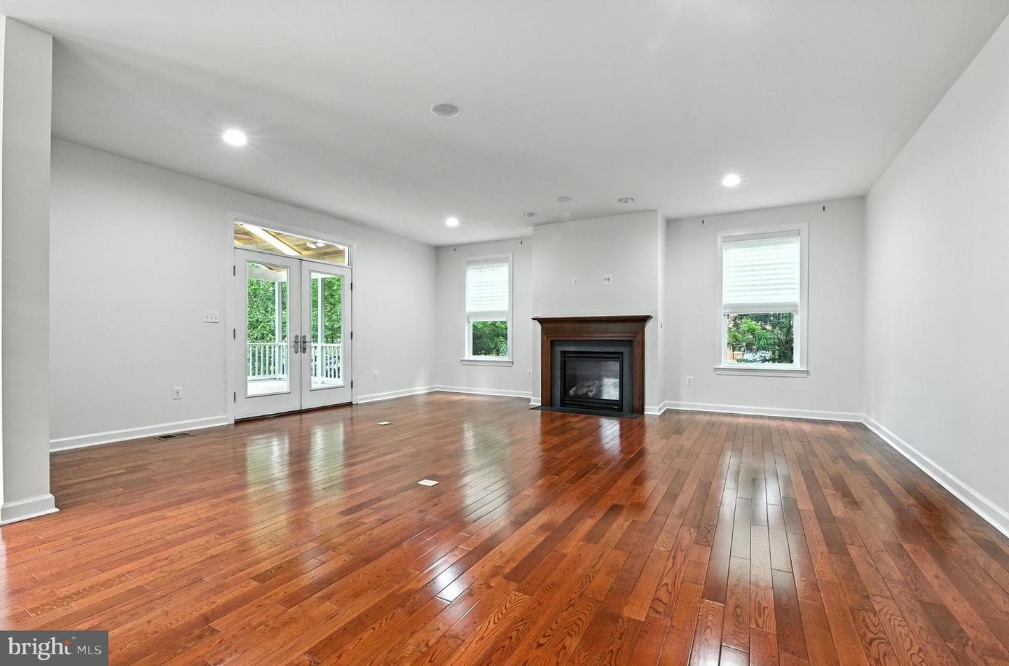 1901 Eamons Way photo 12