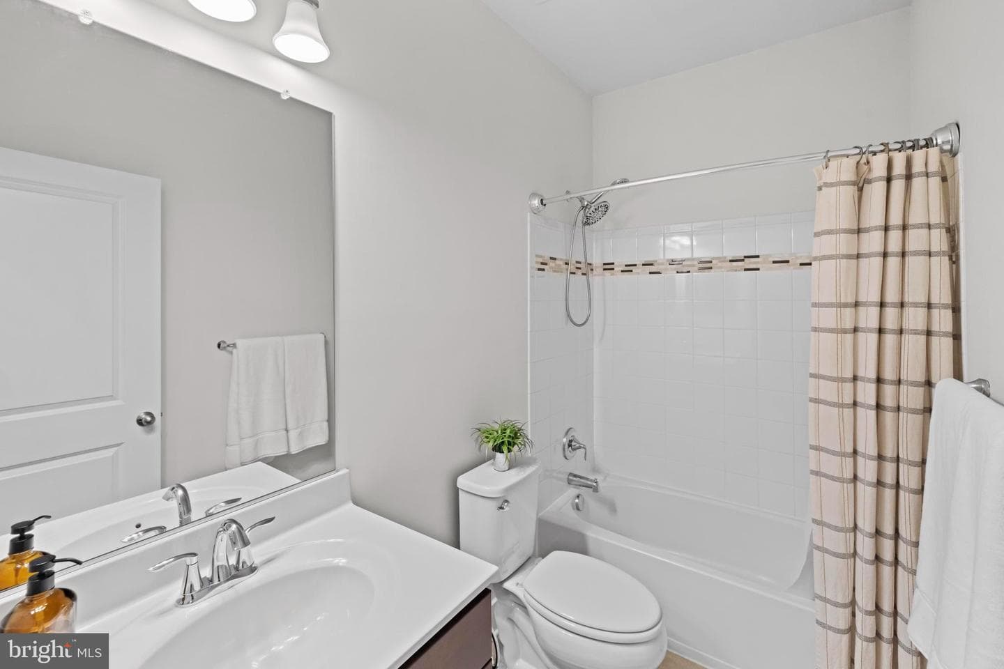 1224 Hickory Hill Circle photo 23