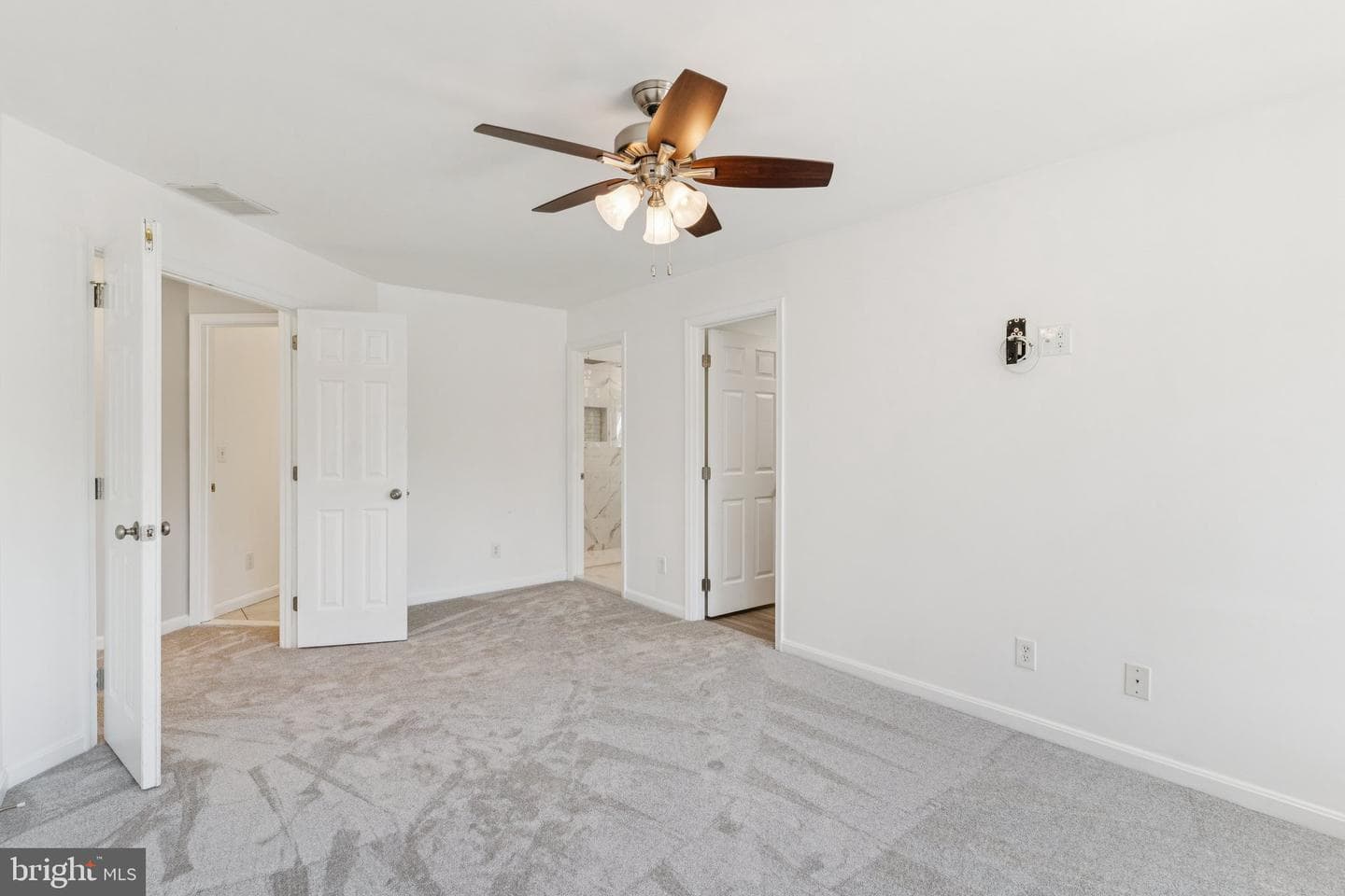 2802 Sagamore Court photo 24