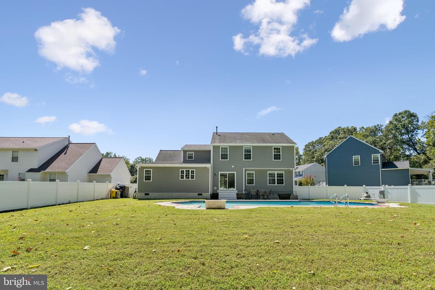 2802 Sagamore Court photo 47