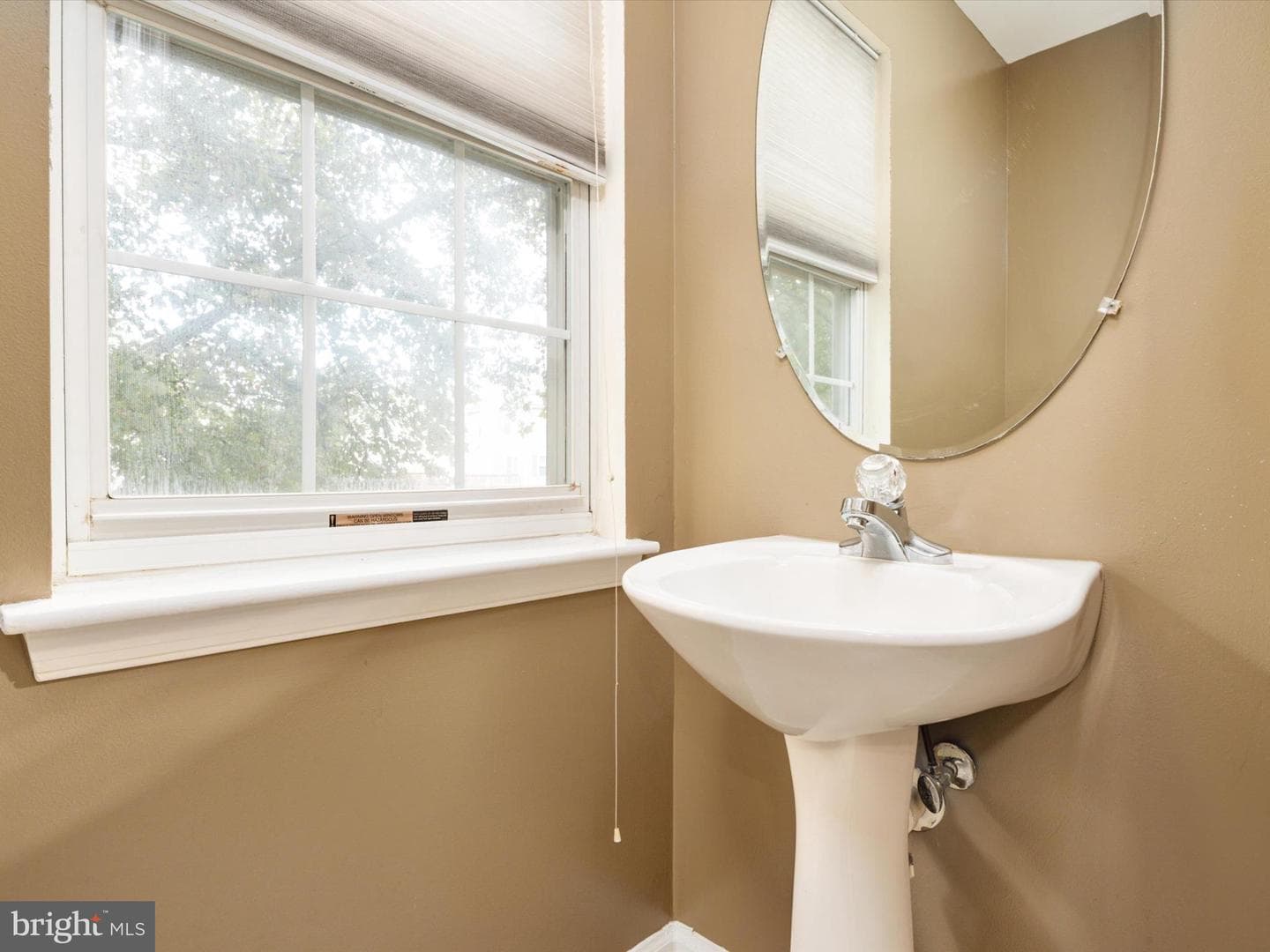 2402 Wentworth Drive photo 13