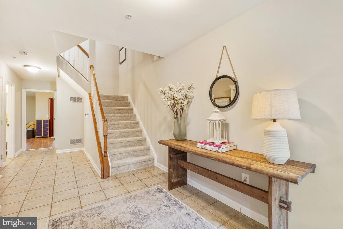 633 Andrew Hill Road photo 3