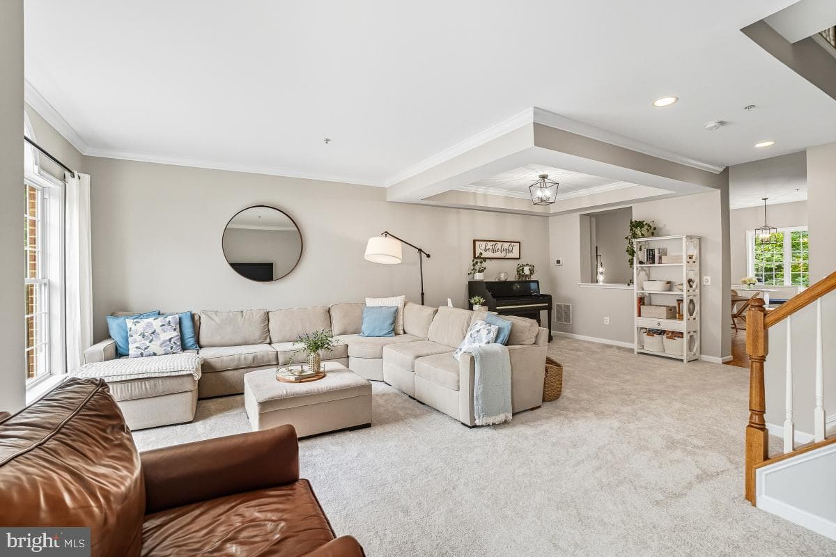 633 Andrew Hill Road photo 6