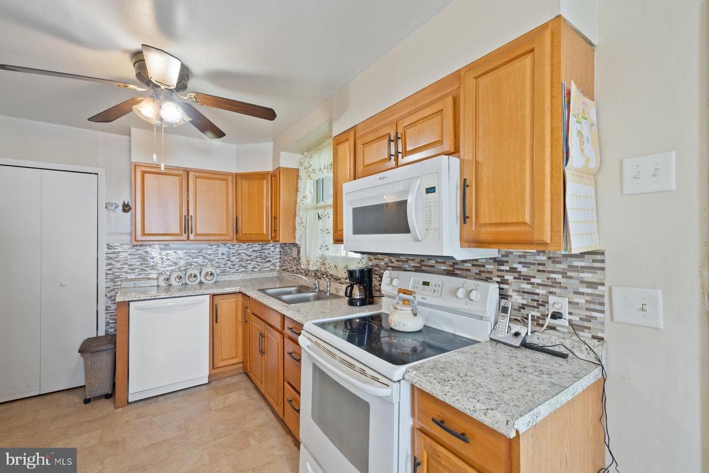 488 Bruce Avenue photo 8