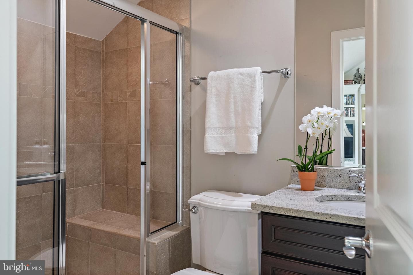 51 Richards Lane photo 42