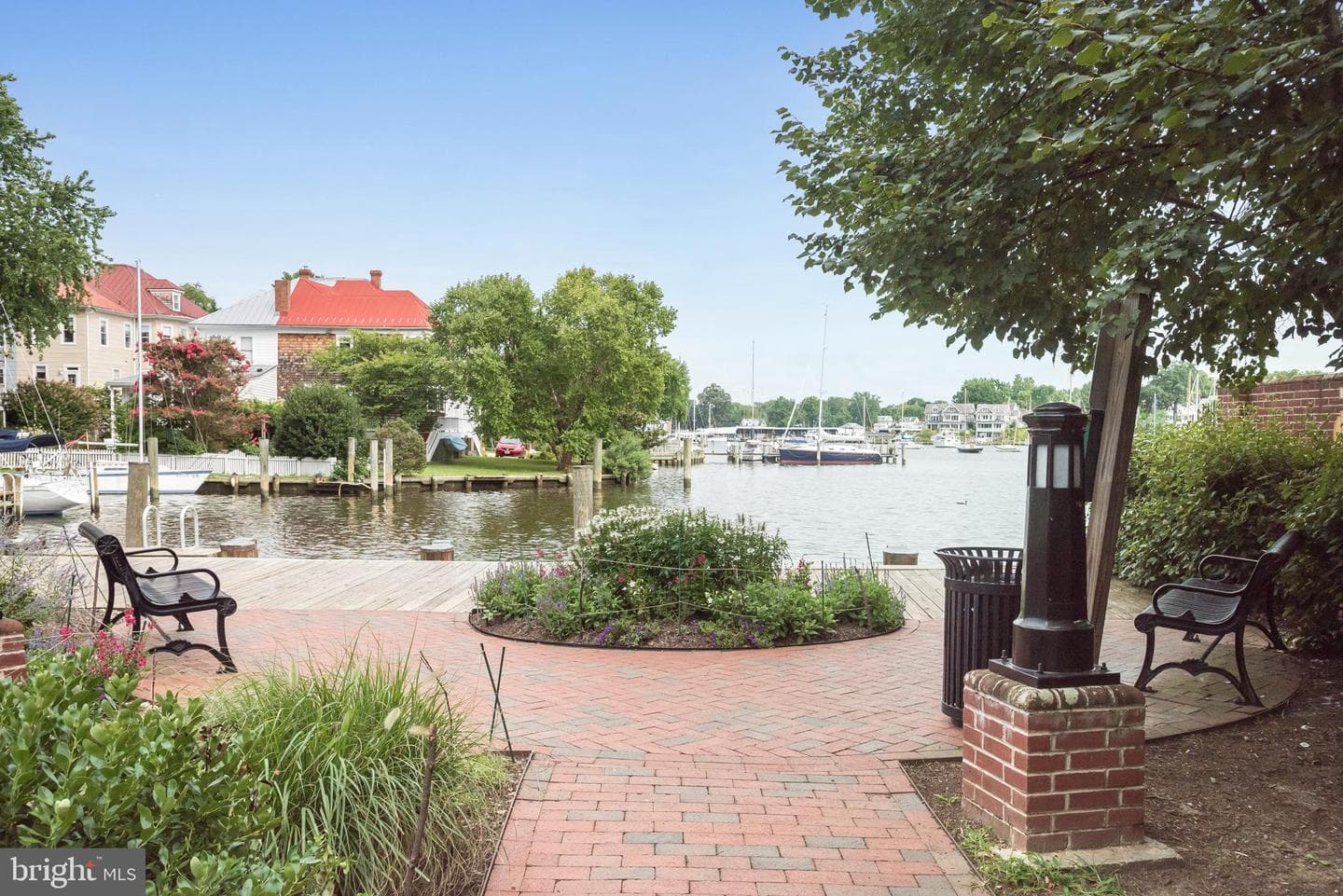51 Richards Lane photo 72