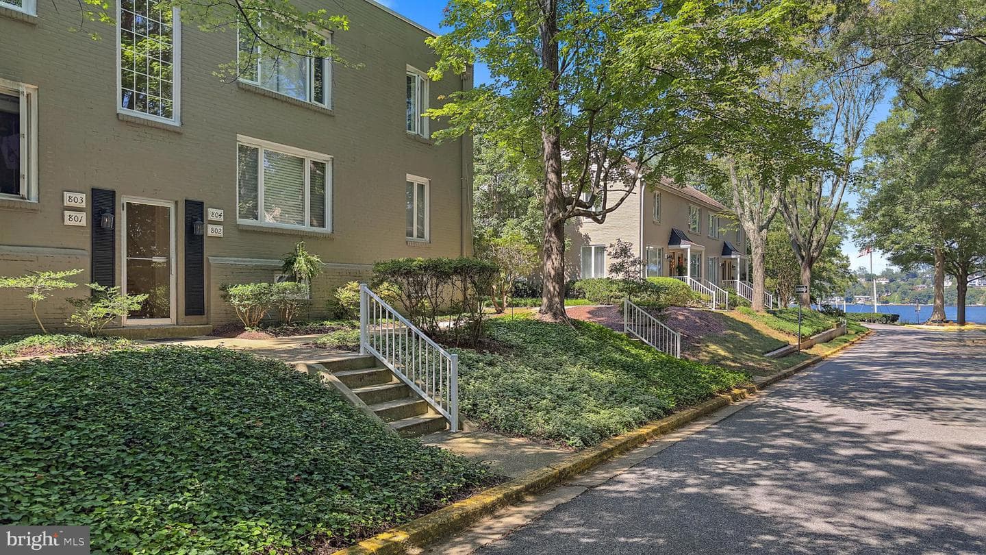 803 Dreams Landing Way #803 photo 4