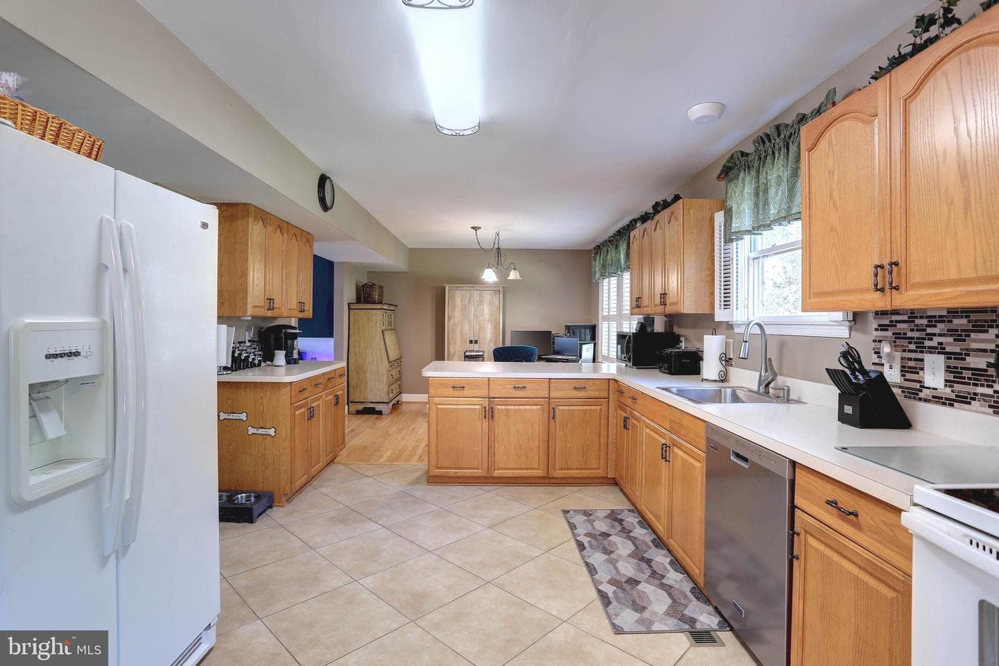 8173 Forest Glen Drive photo 8