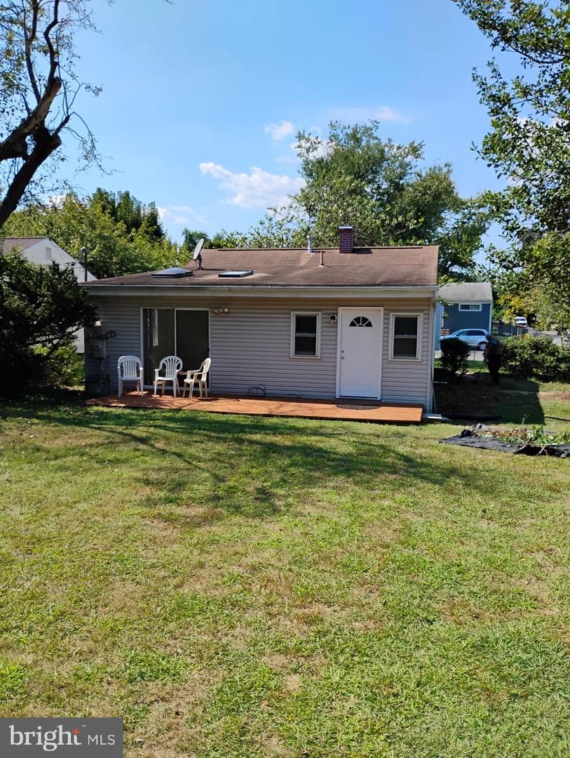 933 Andrews Road photo 4
