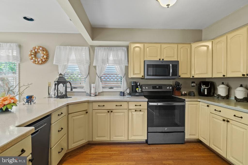 2053 Kurtz Avenue photo 19
