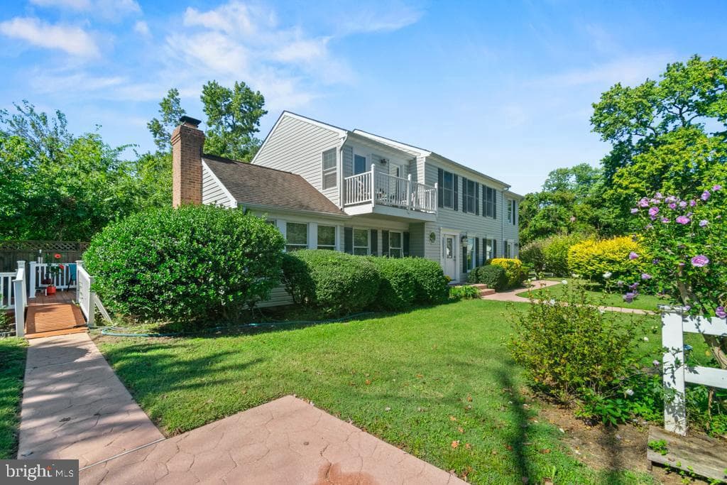 2053 Kurtz Avenue photo 2