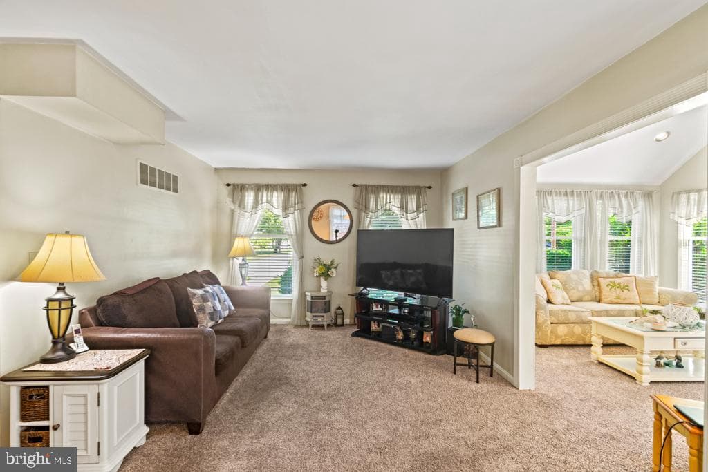 2053 Kurtz Avenue photo 25