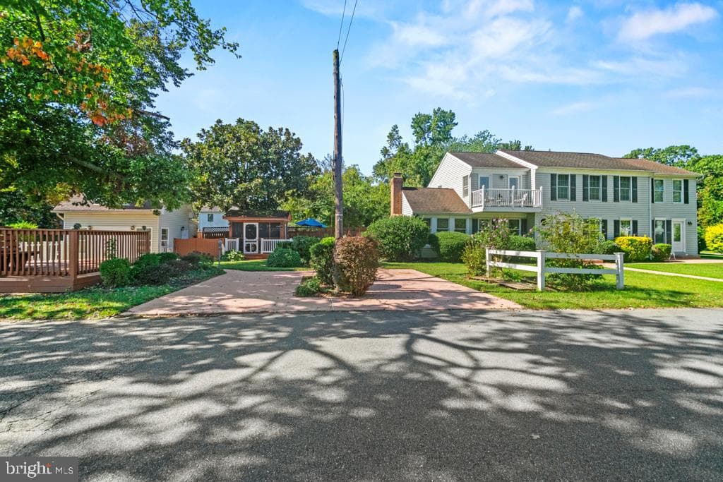 2053 Kurtz Avenue photo 3