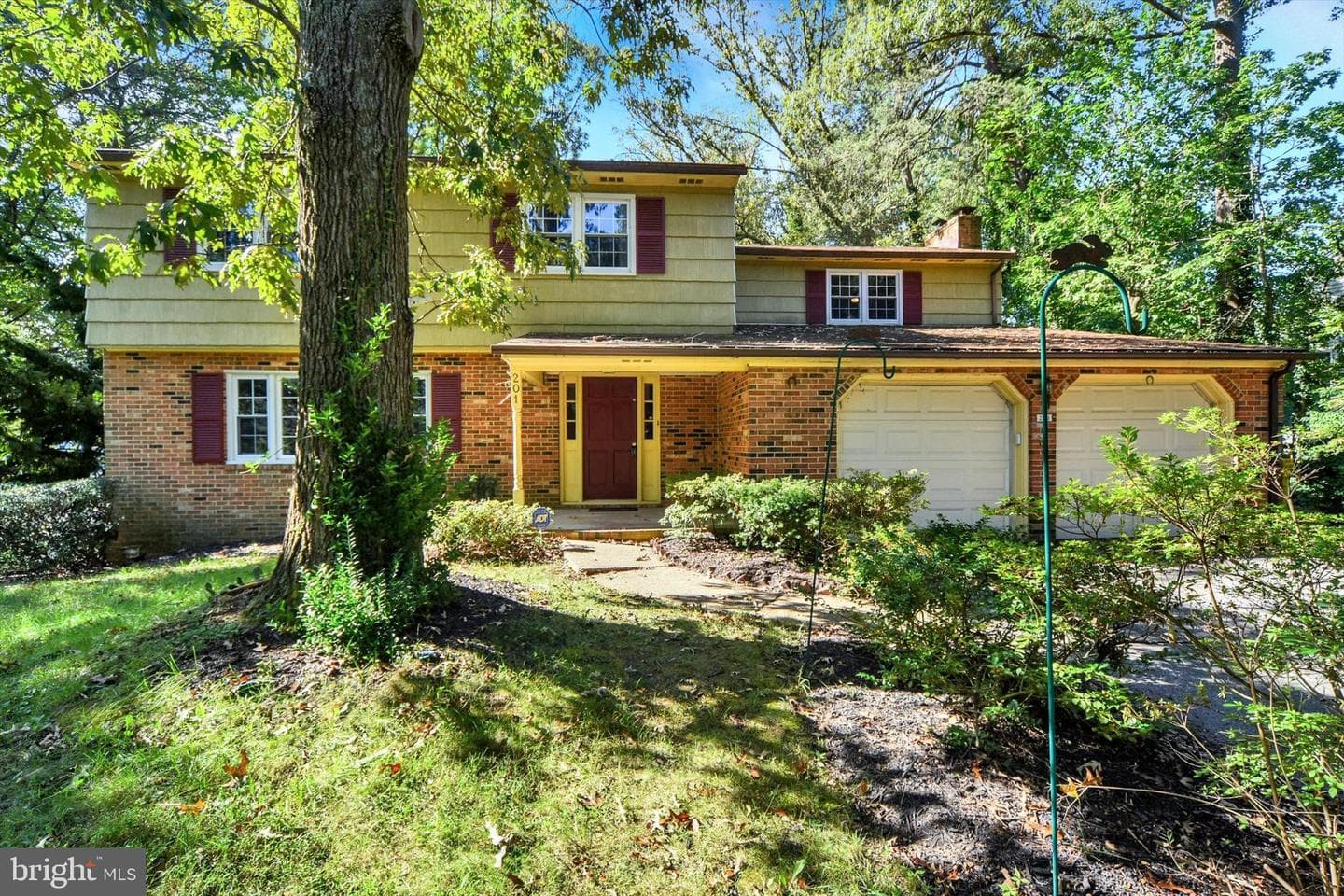 201 Oak Avenue