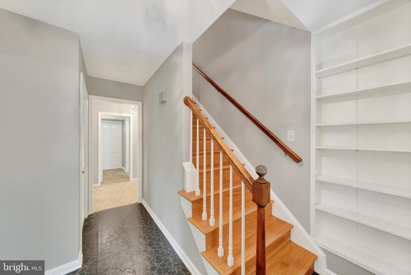 201 Oak Avenue photo 20