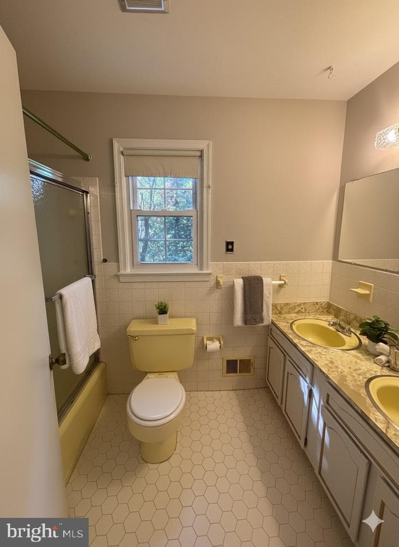 201 Oak Avenue photo 26