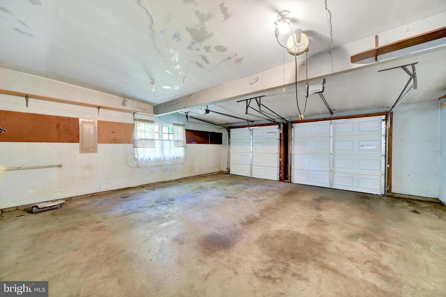201 Oak Avenue photo 39