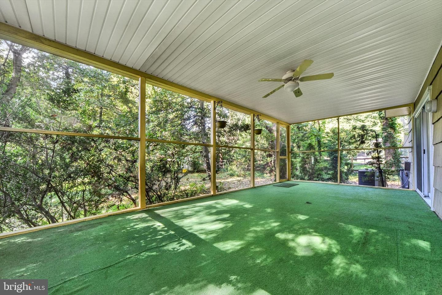 201 Oak Avenue photo 40