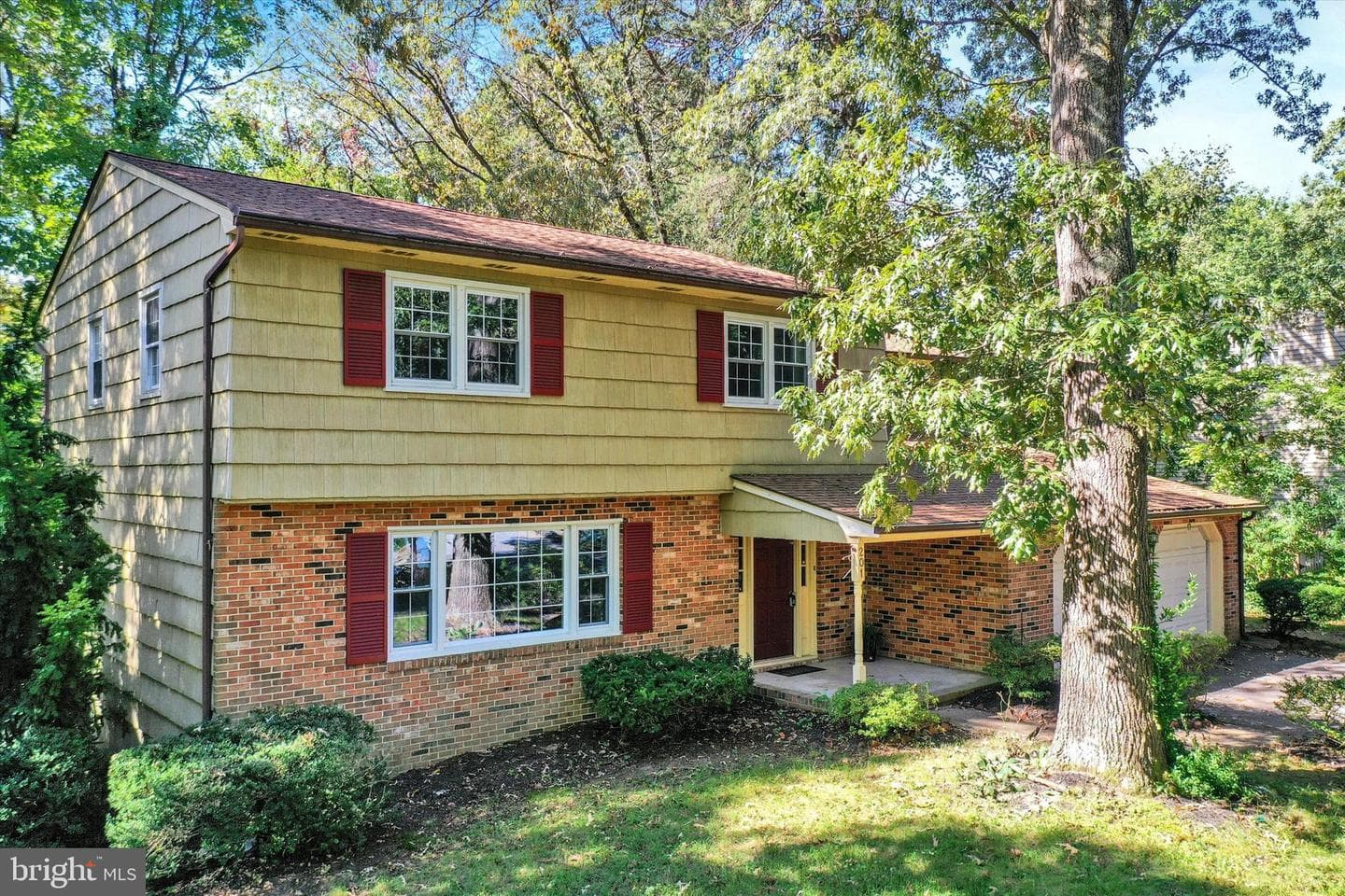 201 Oak Avenue photo 48