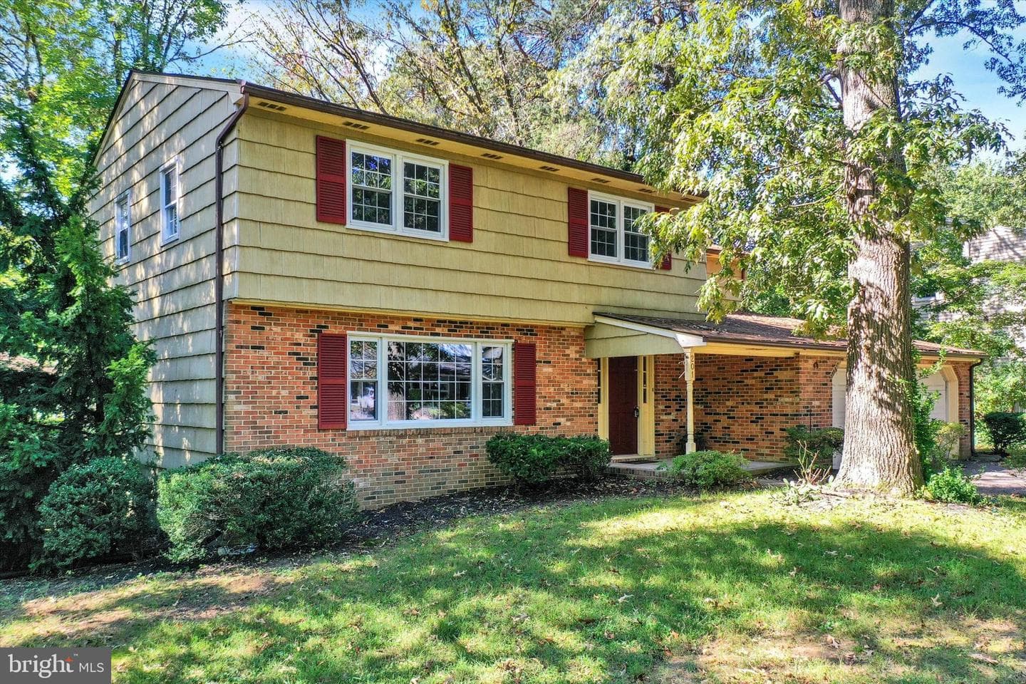 201 Oak Avenue photo 49