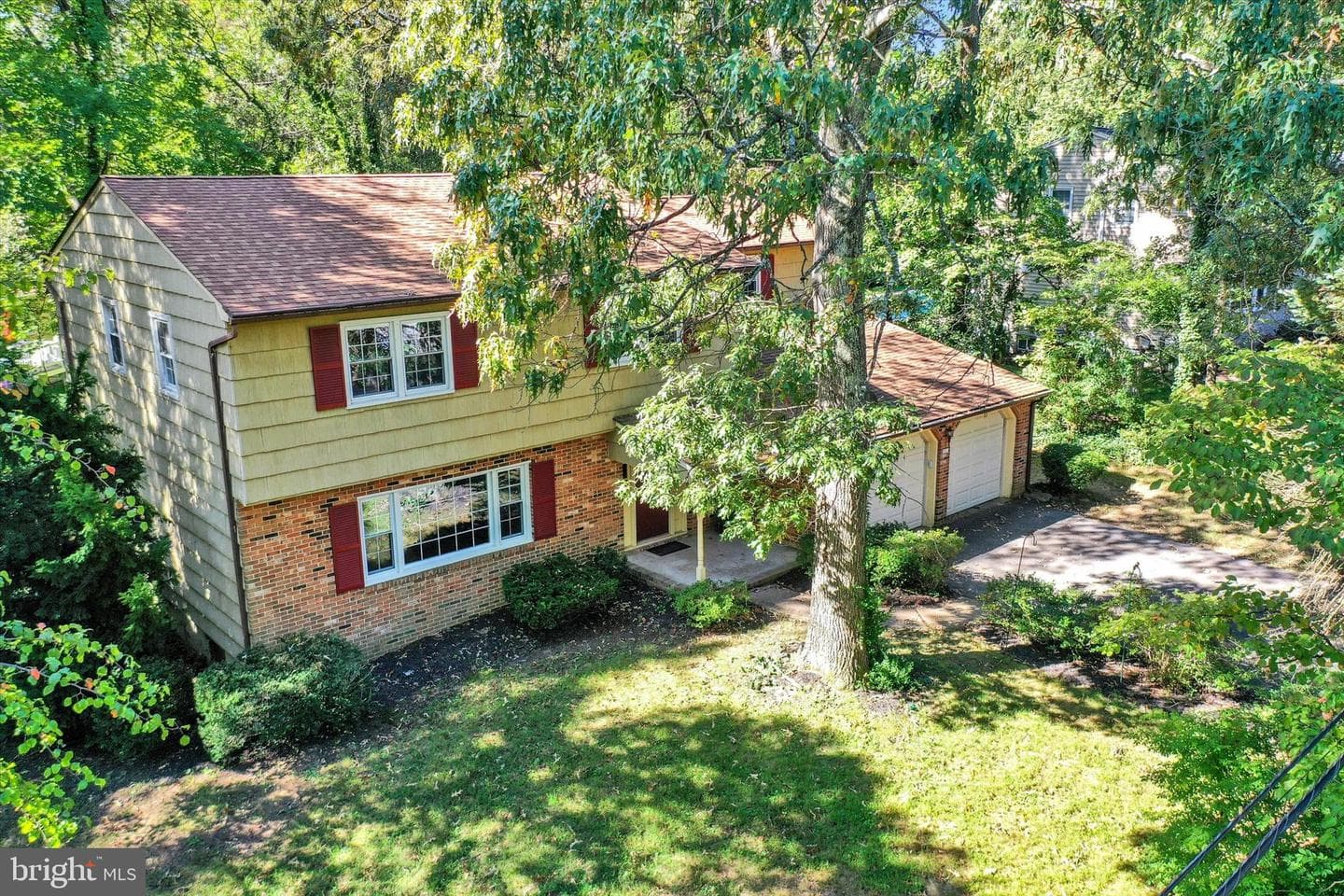 201 Oak Avenue photo 51
