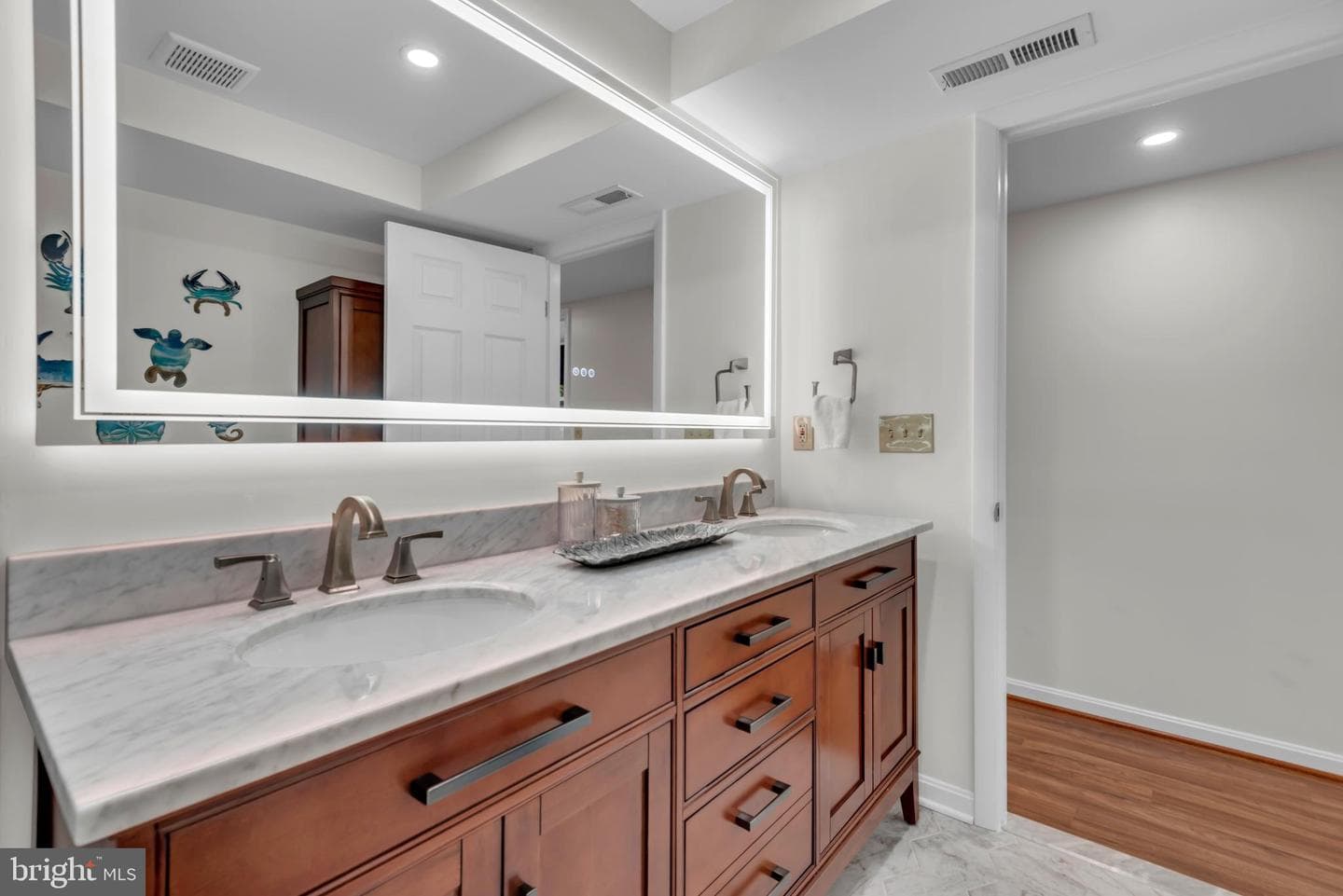 148 Cresston Road photo 32