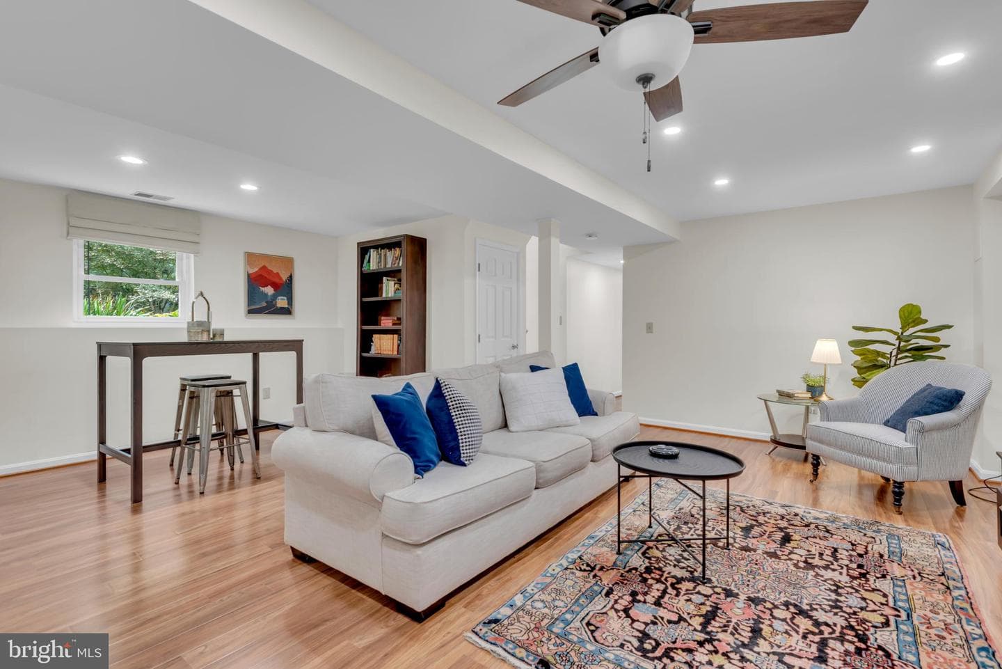 148 Cresston Road photo 33
