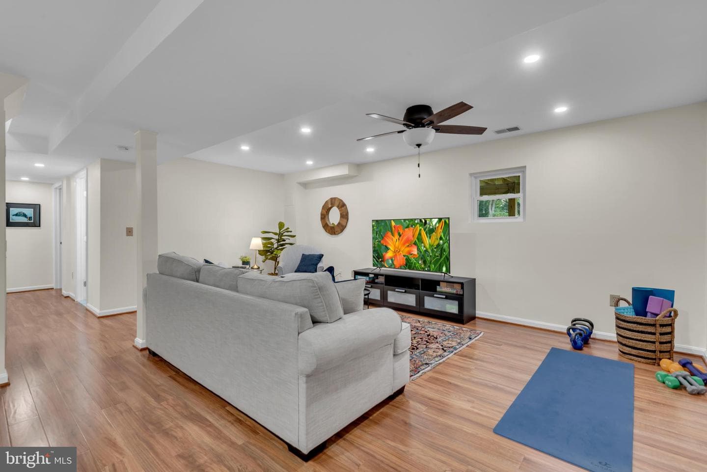 148 Cresston Road photo 34