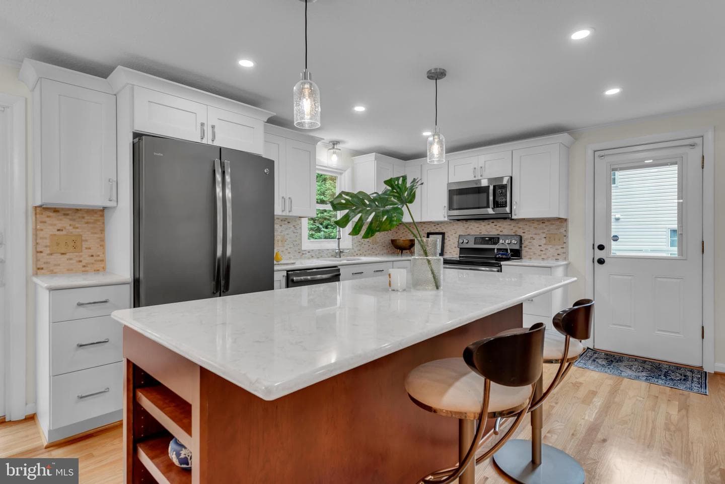 148 Cresston Road photo 4