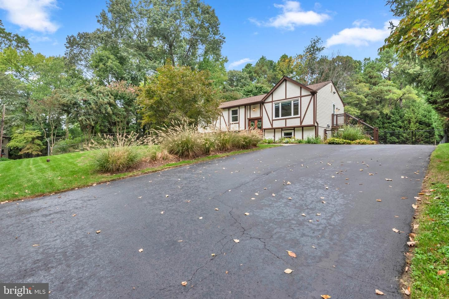 148 Cresston Road photo 41
