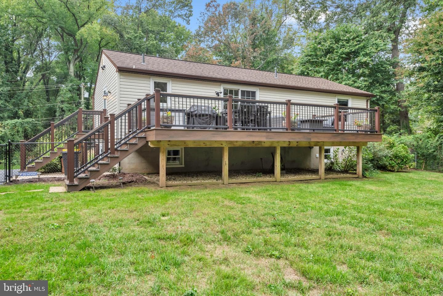148 Cresston Road photo 48