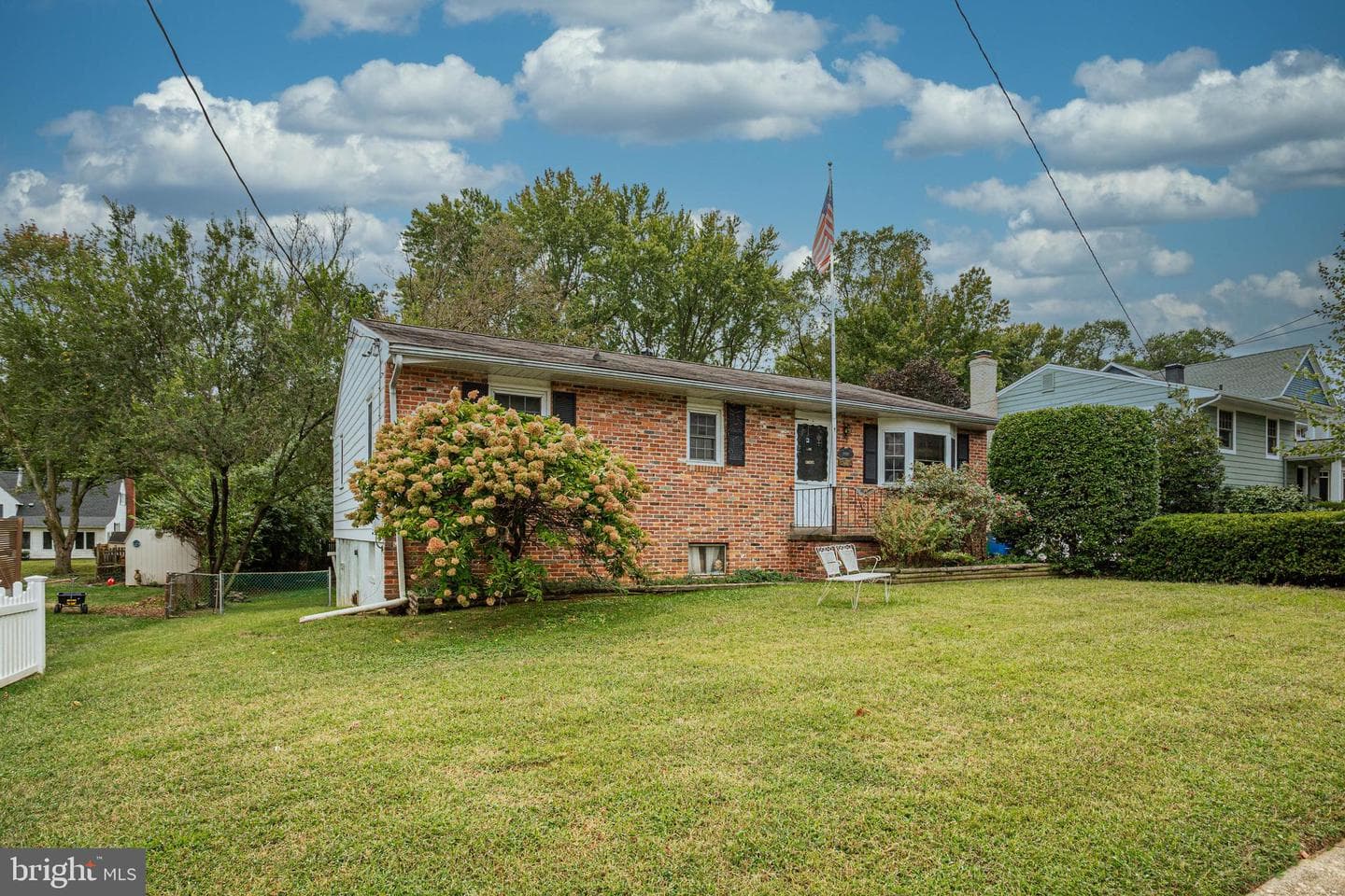 815 Janice Drive photo 2
